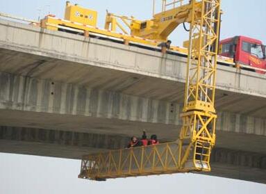 桁架式橋梁檢測車的特性