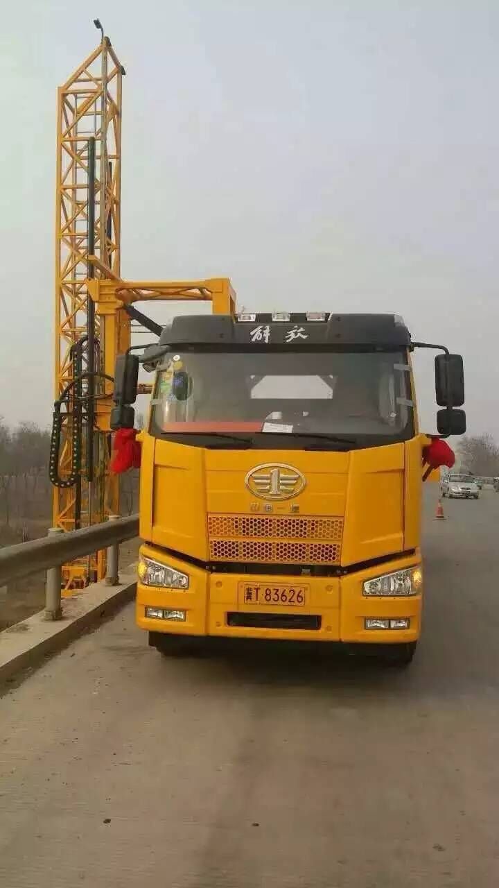 橋梁檢測車租賃之隨車橋檢車