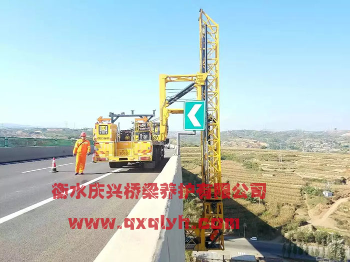 橋梁檢測(cè)車租賃